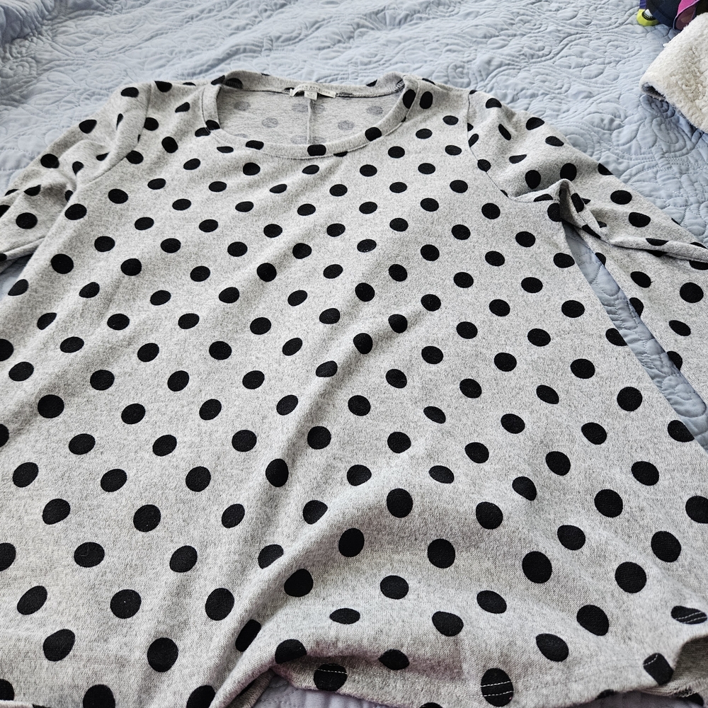 Green Envelope Gray Top with Black Polka Dots